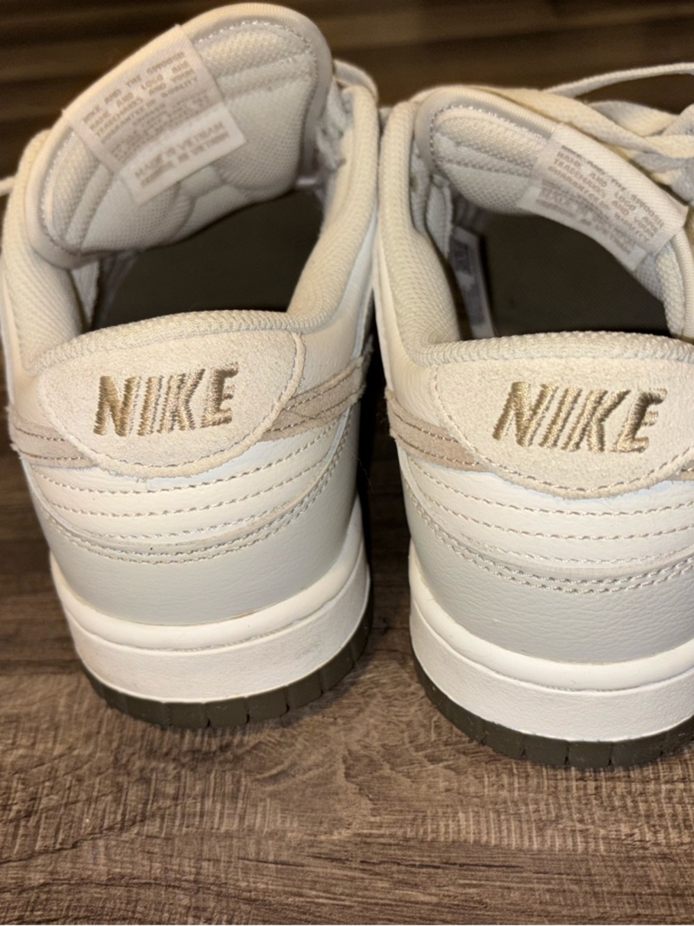 Nike Dunk Low SE 'Phantom Khaki' - Picture 2 of 4
